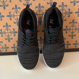 GBX Boys Lenox Black Athletic Sneakers